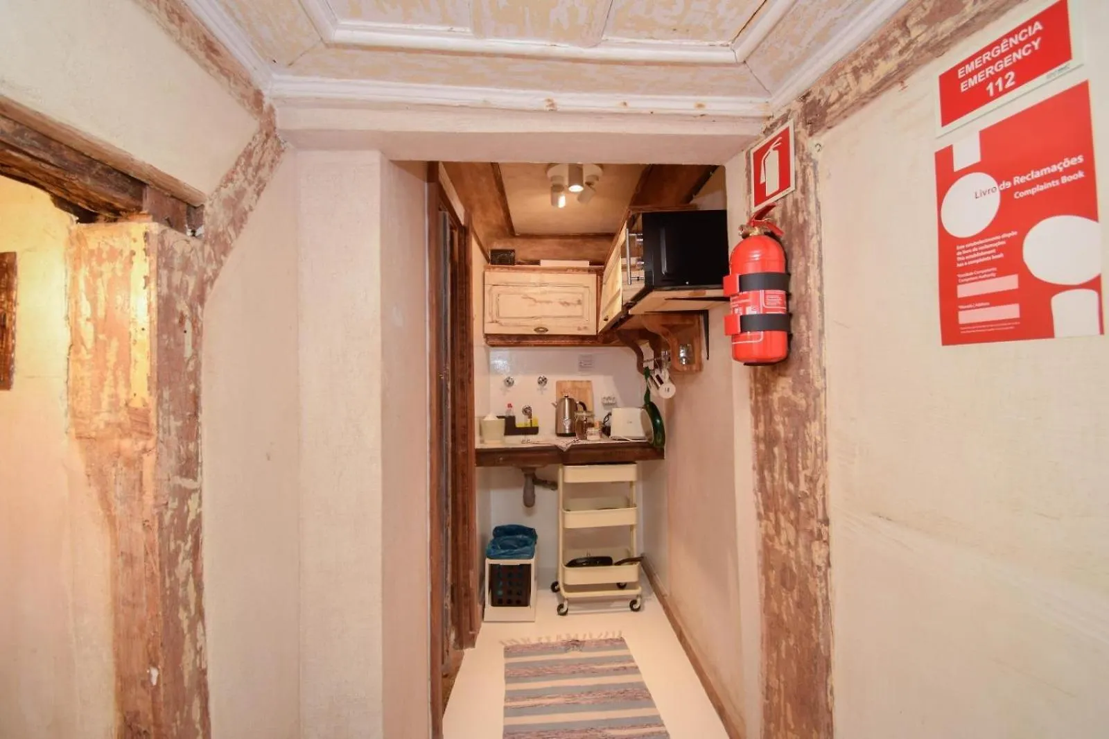 Alfama Charming And Rustic Apartment Lisbon Portugal