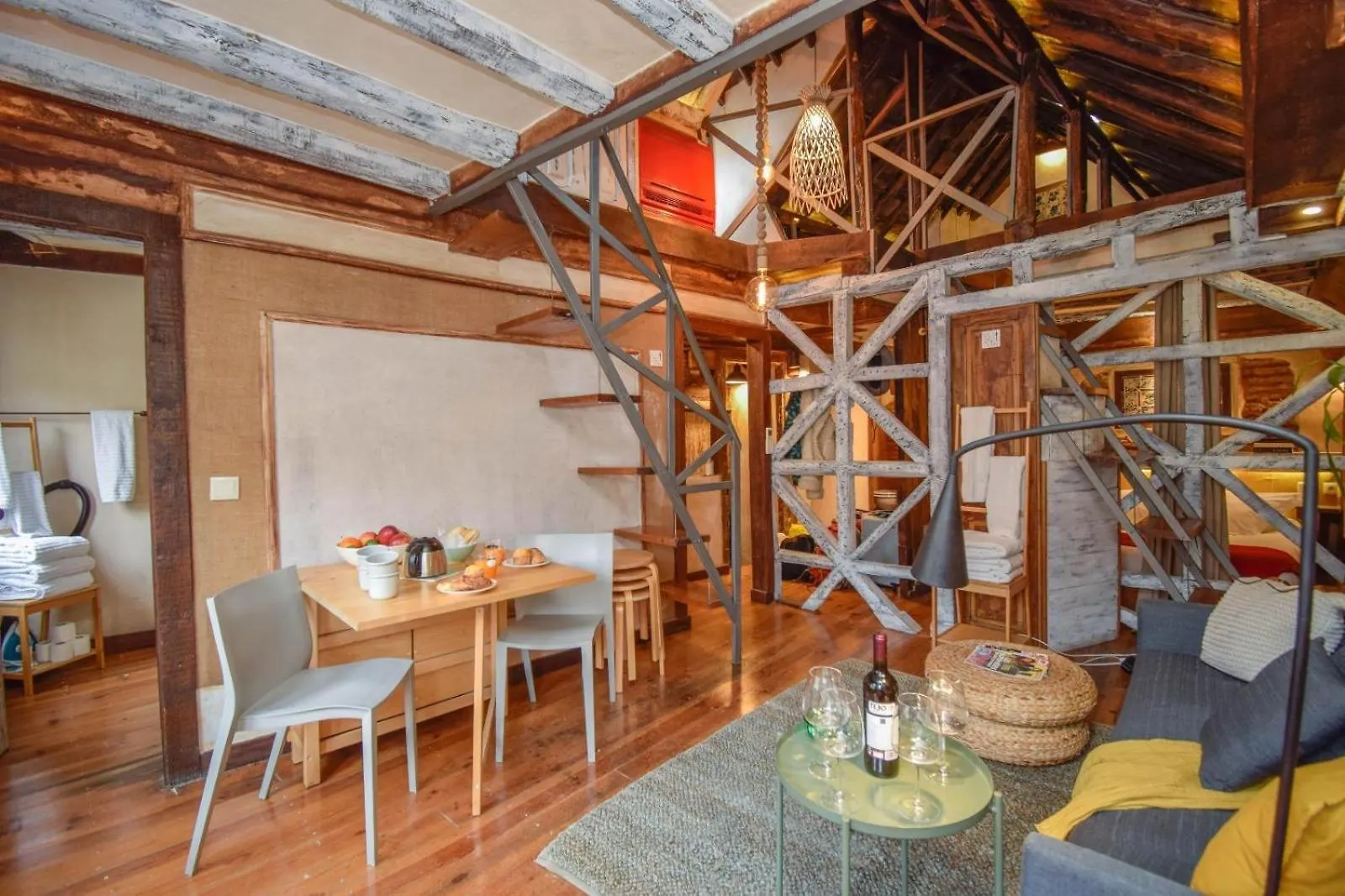 Alfama Charming And Rustic Apartment Lisbon